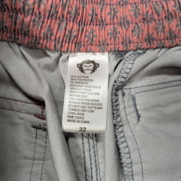 Howler Brothers Shorts Men's 32 Gray Board Swim Hiking Beach Stretch Waist 7” - Picture 6 of 8